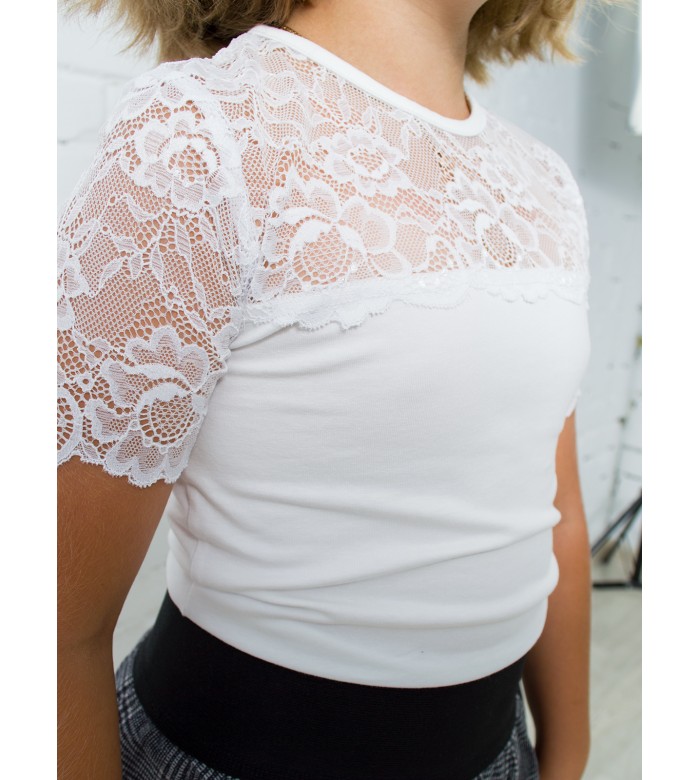 Блузка школьная футболка для девочки с ажурными рукавами Д-253 белая
